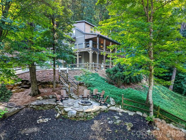 3050 Green River Cove Road, Saluda, NC 28773