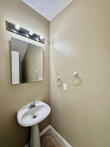 2802 W CLEVELAND STREET L, Tampa, FL 33609