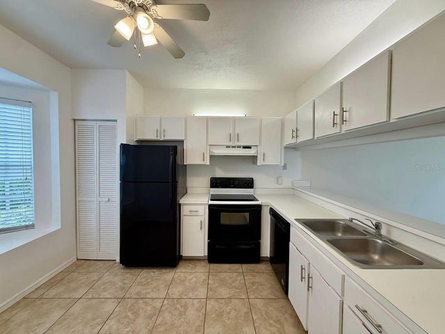 2802 W CLEVELAND STREET L, Tampa, FL 33609
