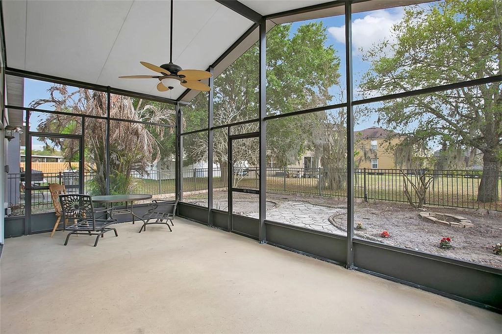 Image 26 of property listing at 14528 KRISTENRIGHT LANE, Orlando, FL 32826