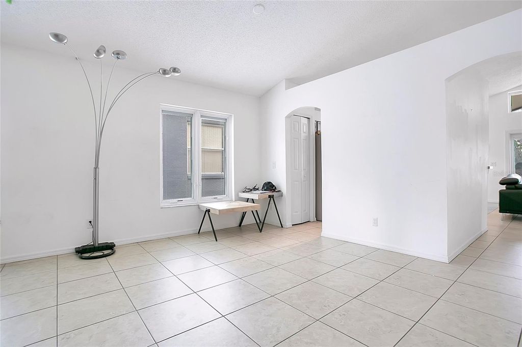 Image 6 of property listing at 14528 KRISTENRIGHT LANE, Orlando, FL 32826