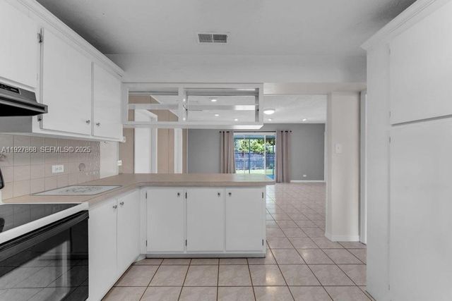 920 La Paloma Rd, Key Largo, FL 33037