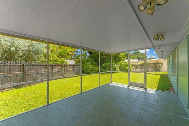 920 La Paloma Rd, Key Largo, FL 33037