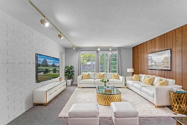 920 La Paloma Rd, Key Largo, FL 33037