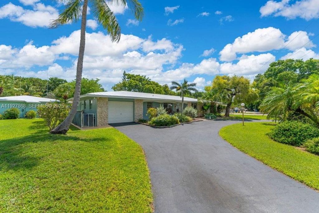 920 La Paloma Rd, Key Largo, FL 33037