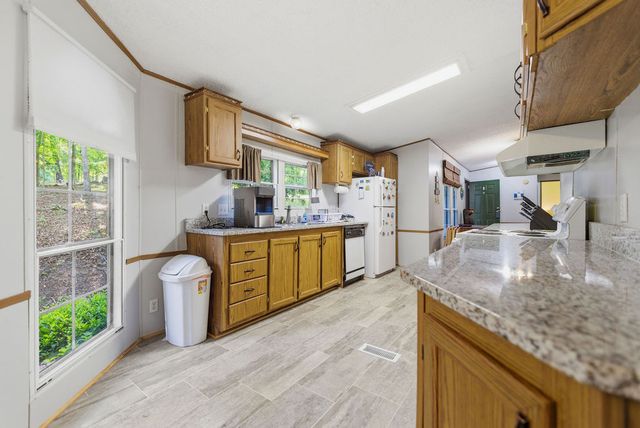 124 Woodshore Drive, Anderson, SC 29625
