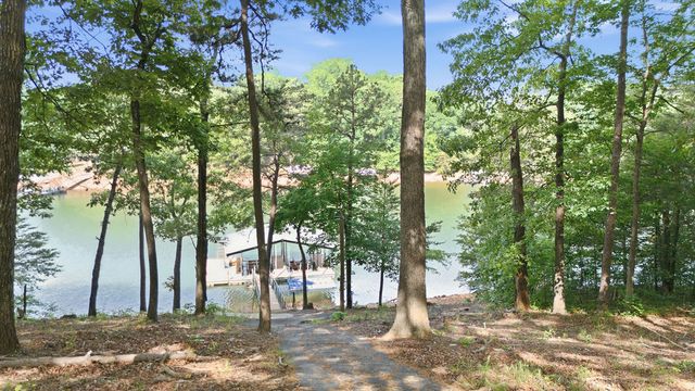 124 Woodshore Drive, Anderson, SC 29625