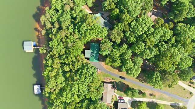 124 Woodshore Drive, Anderson, SC 29625