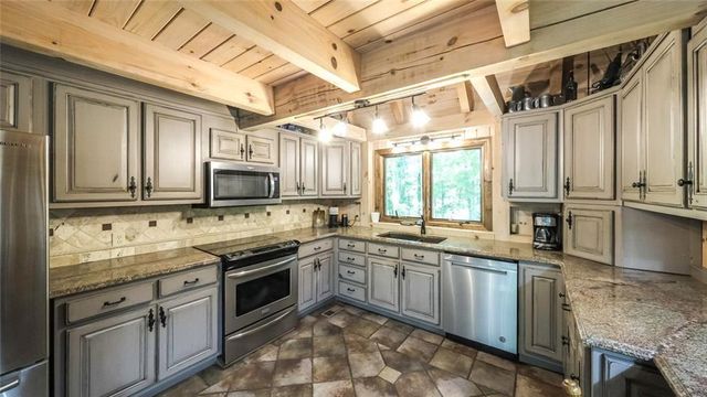 9511 Highpoint Road, Villa Rica, GA 30180