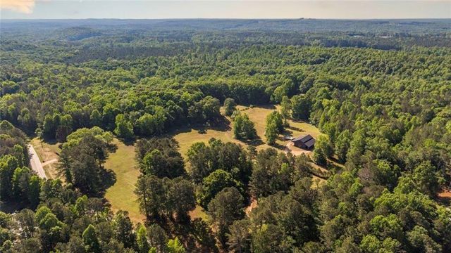 9511 Highpoint Road, Villa Rica, GA 30180