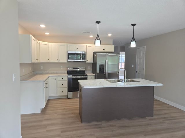 3305 MILAN DR, Columbia, MO 65202