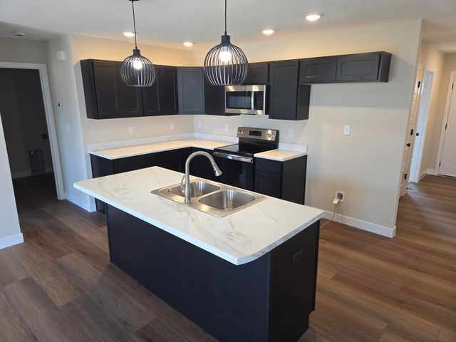 3305 MILAN DR, Columbia, MO 65202