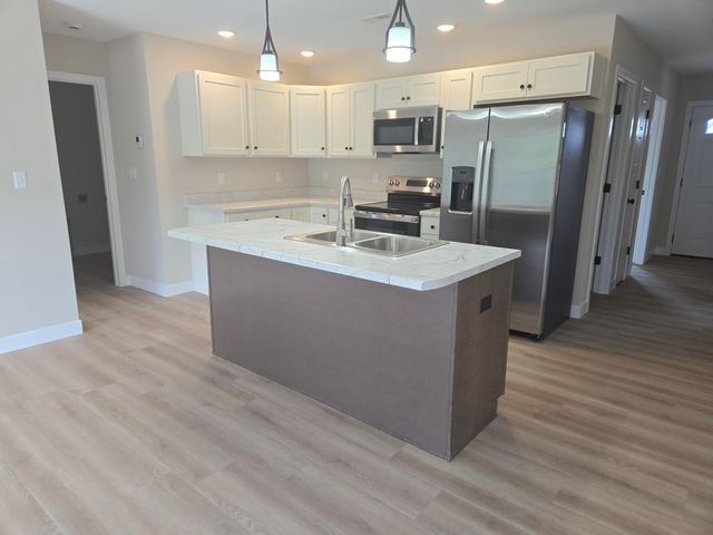 3305 MILAN DR, Columbia, MO 65202