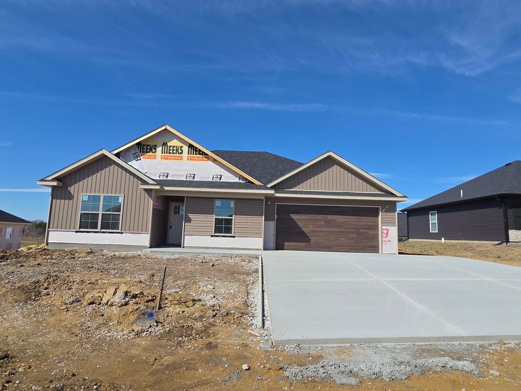 3305 MILAN DR, Columbia, MO 65202