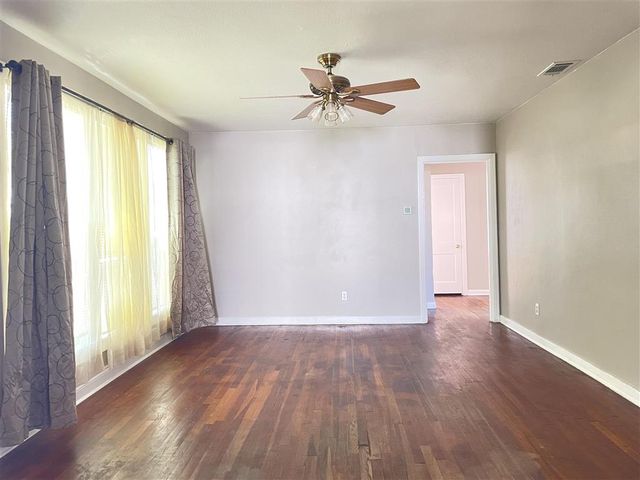 3718 Yale Street, Lake Charles, LA 70607