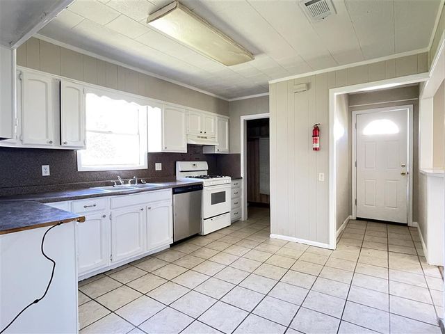 3718 Yale Street, Lake Charles, LA 70607