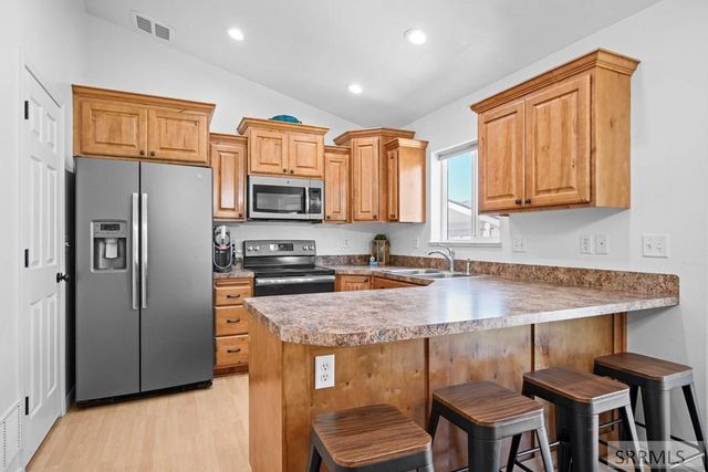 263 S Bridger Drive, Ammon, ID 83406