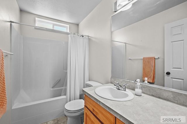 263 S Bridger Drive, Ammon, ID 83406