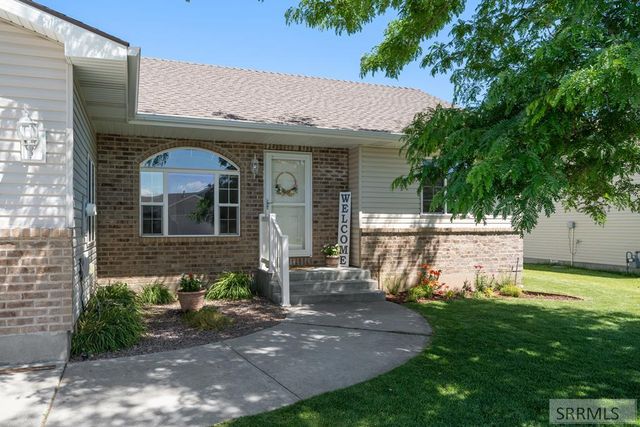 263 S Bridger Drive, Ammon, ID 83406