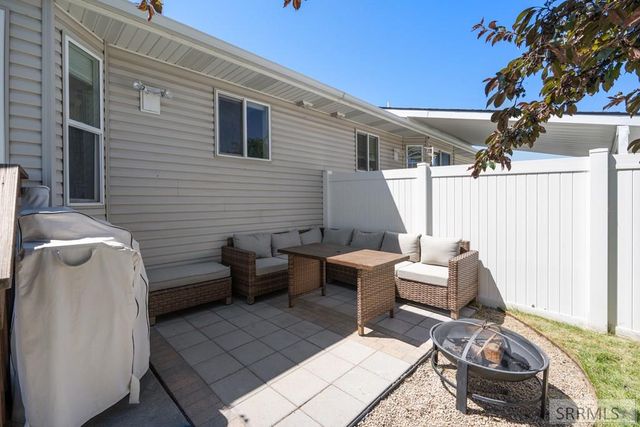 263 S Bridger Drive, Ammon, ID 83406