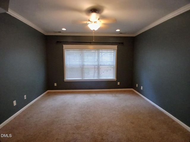 2215 University Drive, Durham, NC 27707