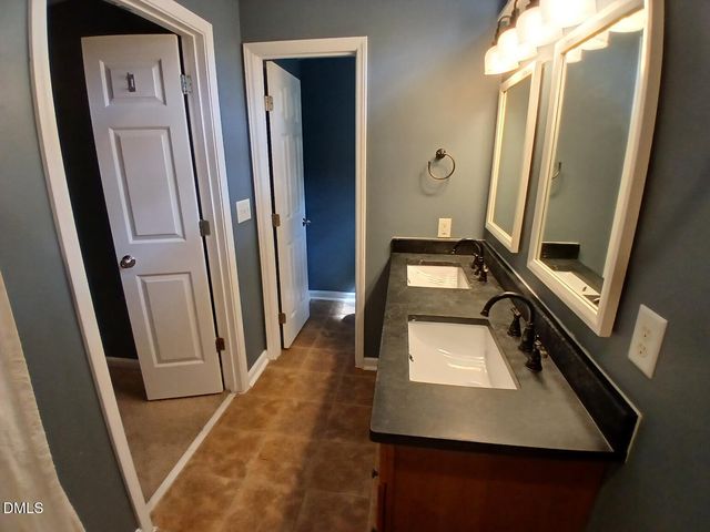 2215 University Drive, Durham, NC 27707