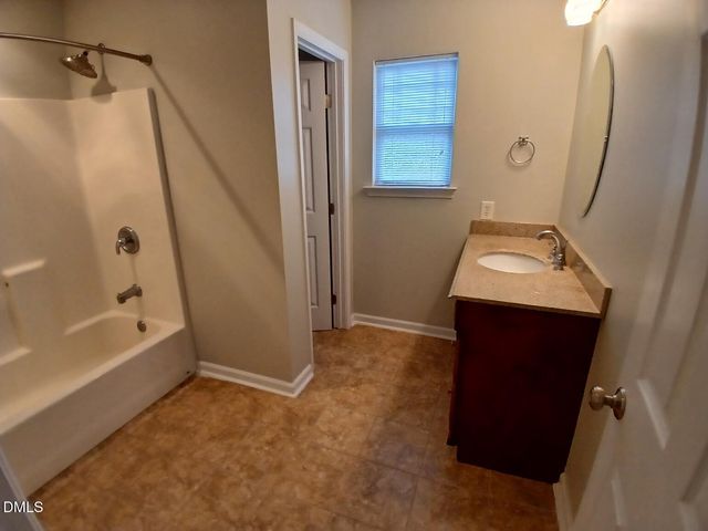 2215 University Drive, Durham, NC 27707