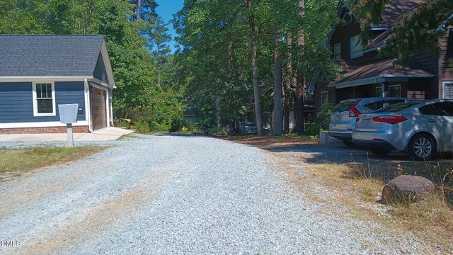 2215 University Drive, Durham, NC 27707
