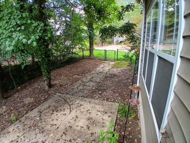 2215 University Drive, Durham, NC 27707