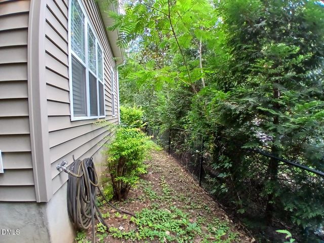2215 University Drive, Durham, NC 27707