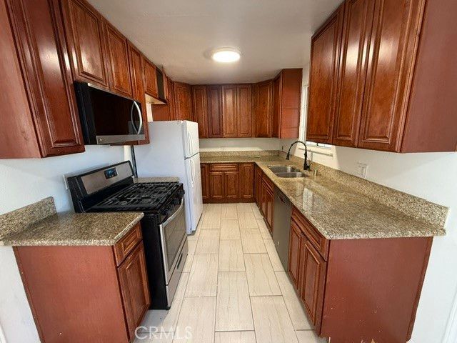 45320 Kingtree, Lancaster, CA 93534