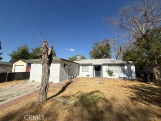 45320 Kingtree, Lancaster, CA 93534