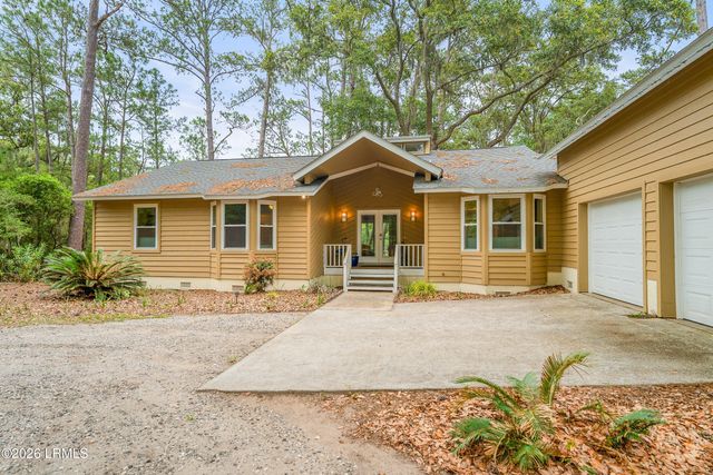 6 Cordgrass Loop, Beaufort, SC 29907
