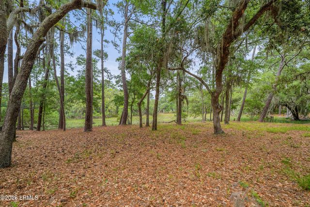 6 Cordgrass Loop, Beaufort, SC 29907
