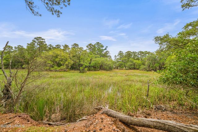 6 Cordgrass Loop, Beaufort, SC 29907