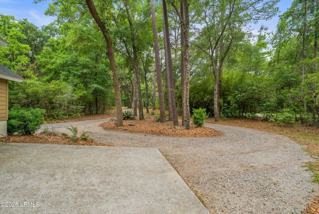 6 Cordgrass Loop, Beaufort, SC 29907