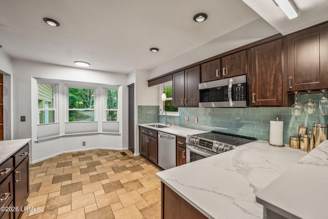 6 Cordgrass Loop, Beaufort, SC 29907