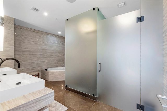 2200 N Ocean Boulevard S1406, Fort Lauderdale, FL 33305