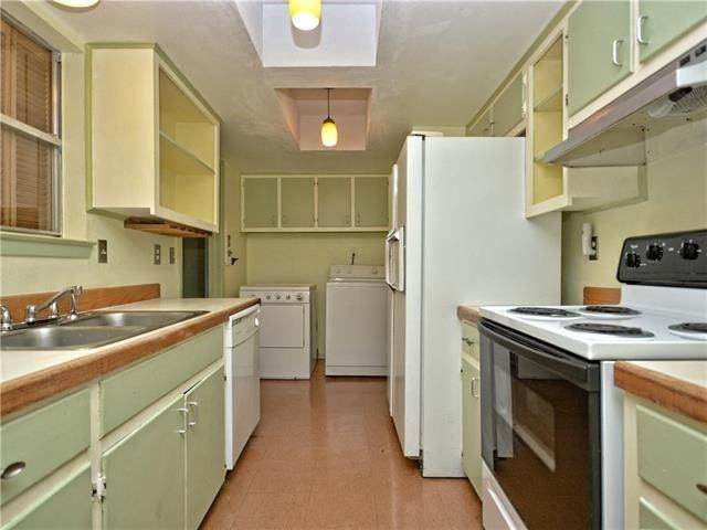 1908 Lightsey RD A, Austin, TX 78704