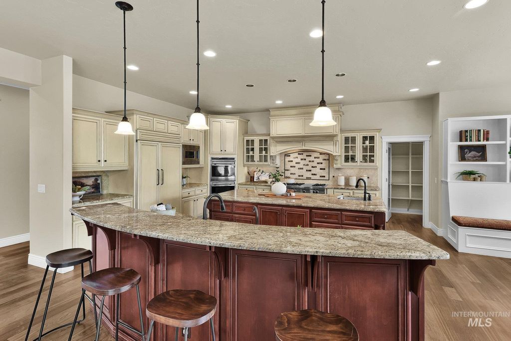 1583 W Covenant Hill Ct, Eagle, ID 83616 photo 12