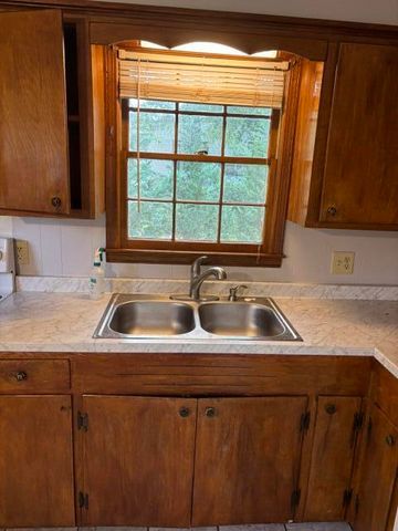 325 N Salem Avenue, Sumter, SC 29150