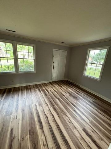 325 N Salem Avenue, Sumter, SC 29150
