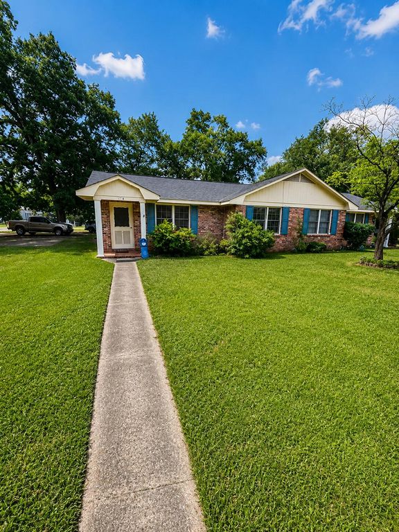 325 N Salem Avenue, Sumter, SC 29150
