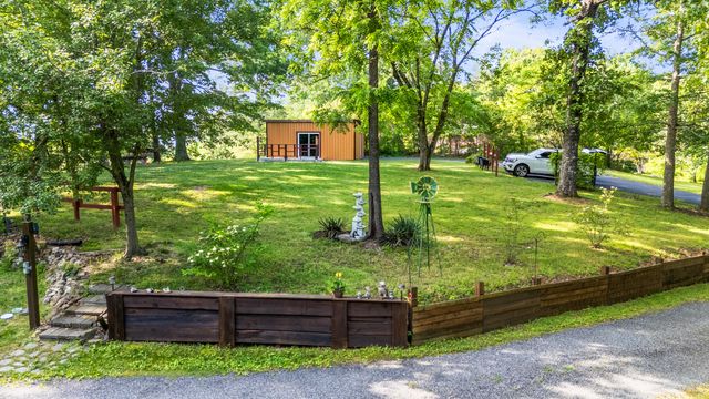 81 Shrader Lane, Ringgold, GA 30736