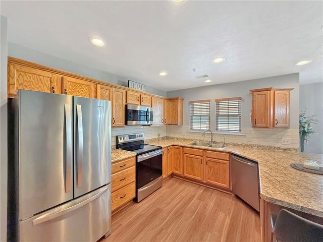 105 White Fox Ct, North Sewickley Twp, PA 16117