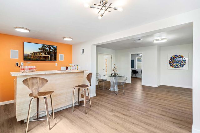 117 Aliso Drive, Palm Springs, CA 92264