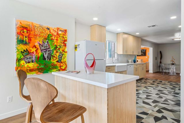 117 Aliso Drive, Palm Springs, CA 92264