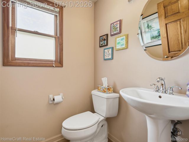 1744 WALNUT RIDGE Circle, Canton Charter Township, MI 48187