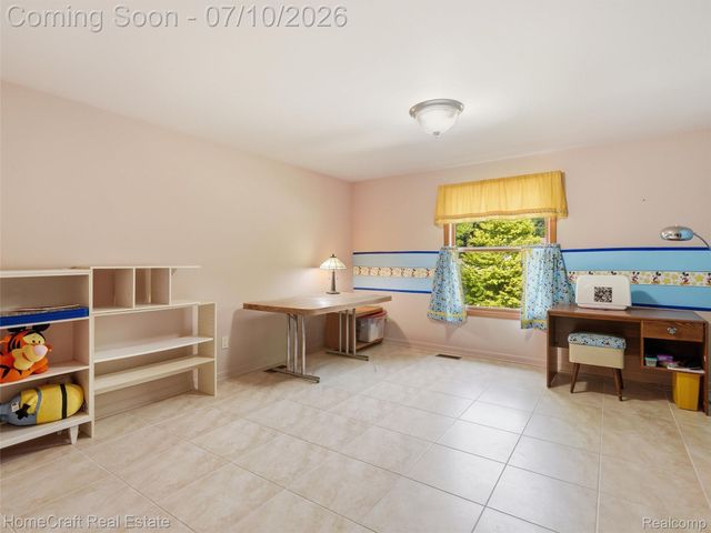 1744 WALNUT RIDGE Circle, Canton Charter Township, MI 48187