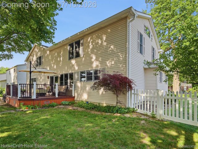 1744 WALNUT RIDGE Circle, Canton Charter Township, MI 48187